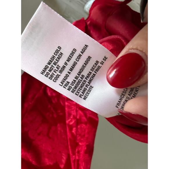 Francesca's Women's Large Red Lois Velvet Jacquard Short Puff Sleeve Mini Dress - Picture 6 of 7